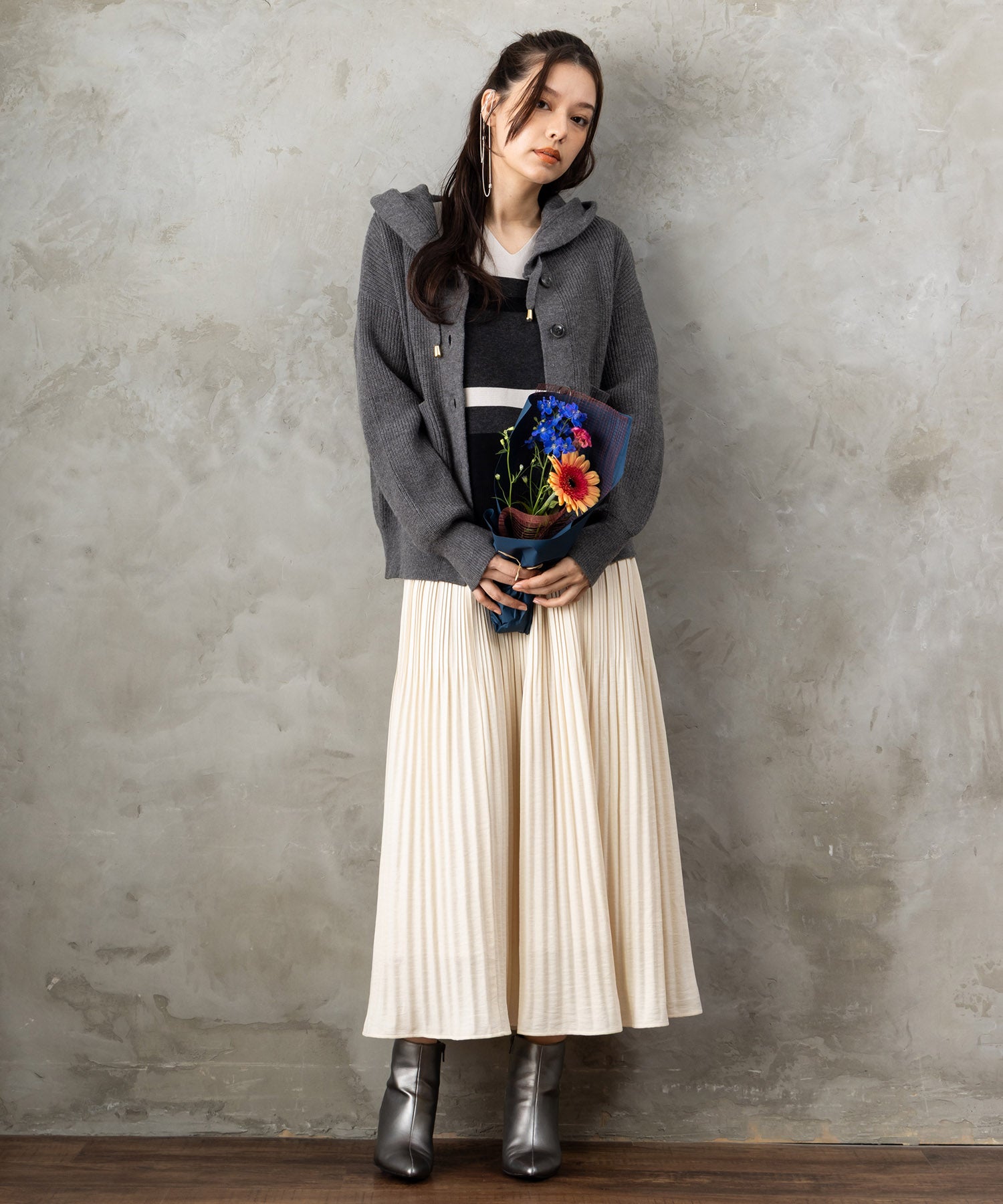 【JETSET SOLO PLUS】マシュマロタッチミラノVネックニット