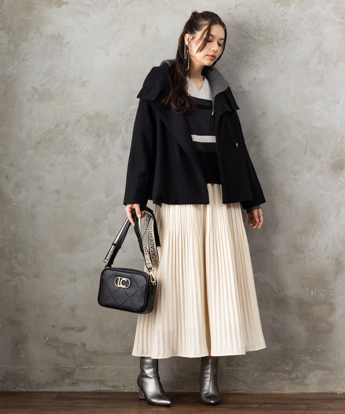 【JETSET SOLO PLUS】マシュマロタッチミラノVネックニット