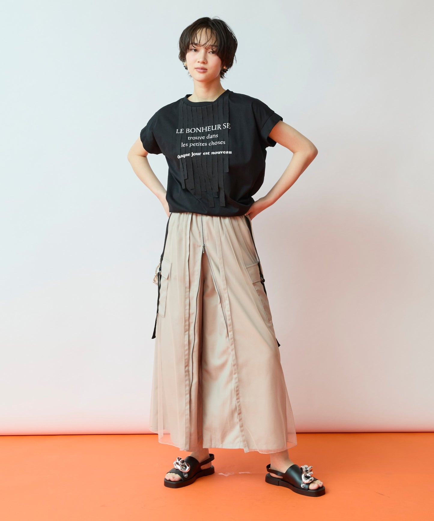 【FONT LAB】テープデザインロゴTシャツ
