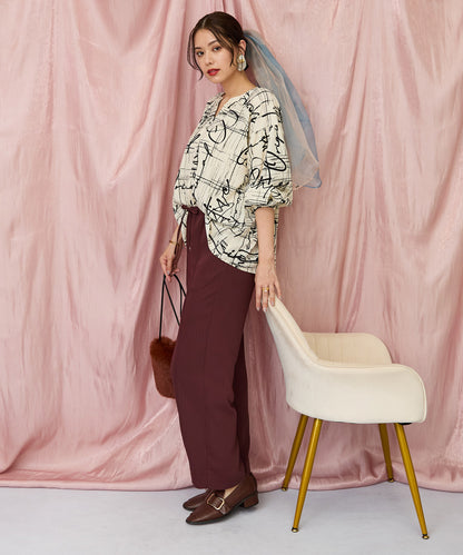 01-5923【FONT LAB】グラフィカルレターリングプリントブラウス