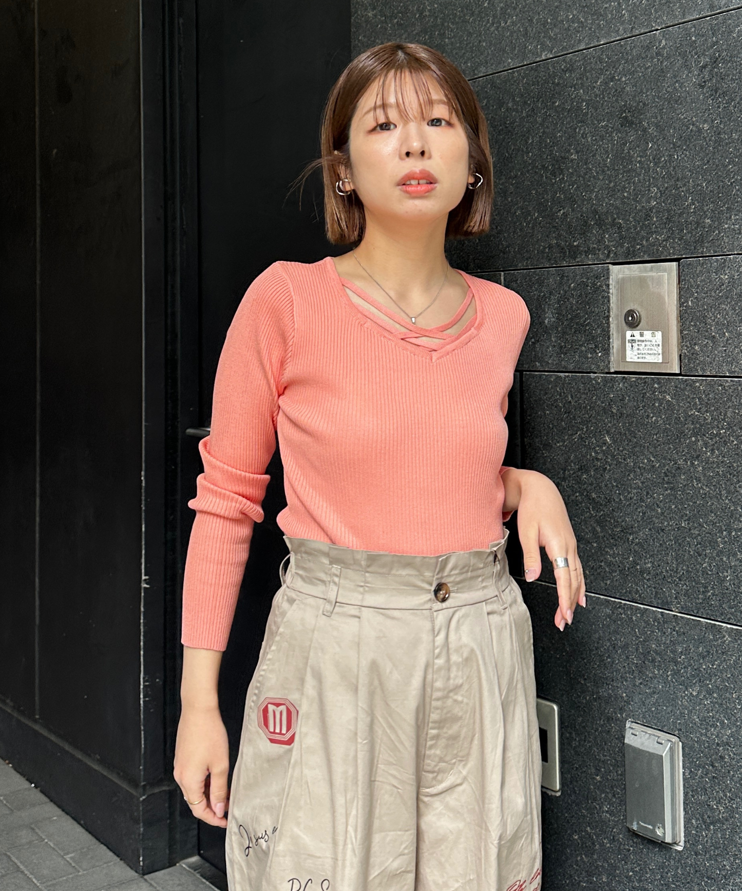 【JETSET SOLO PLUS】ダイヤモンドネックリブニット