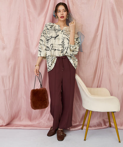 01-5923【FONT LAB】グラフィカルレターリングプリントブラウス