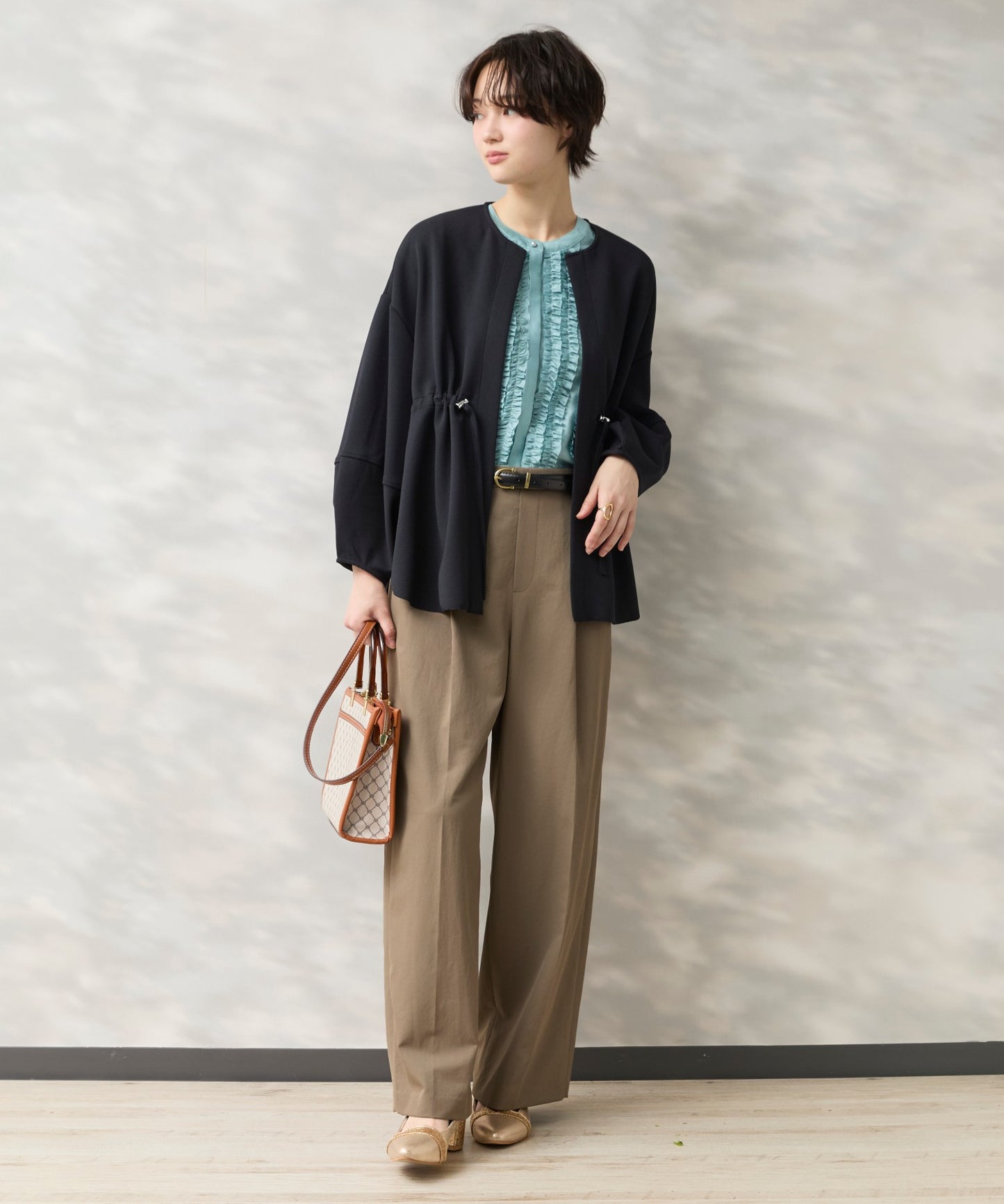 12-1908　【JETSET SOLO PLUS】NEWシェルタリングタックパンツ