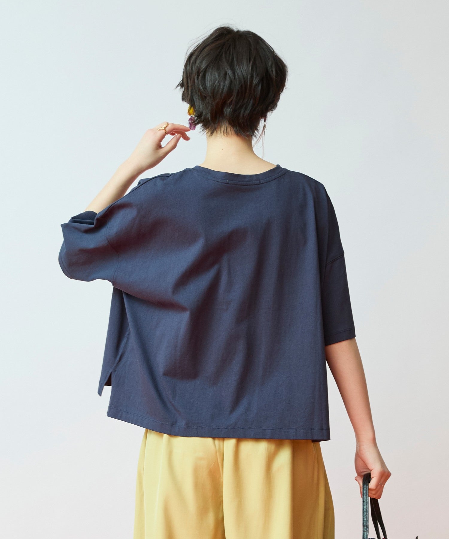 【FONT LAB】ワイドシルエットメタリックロゴＴシャツ