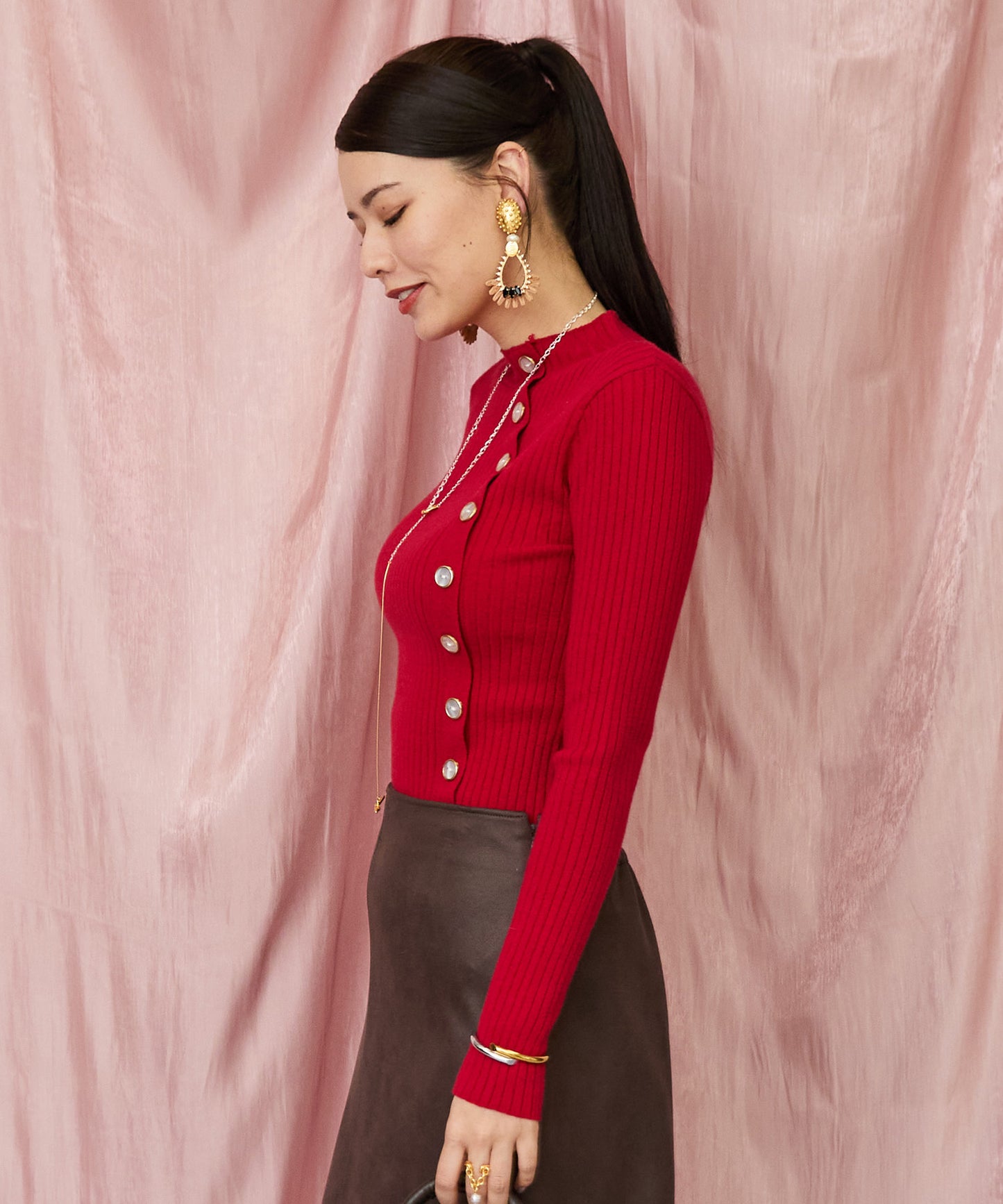 51-5650【FONT LAB】アシンメトリー釦ハイネックリブニット