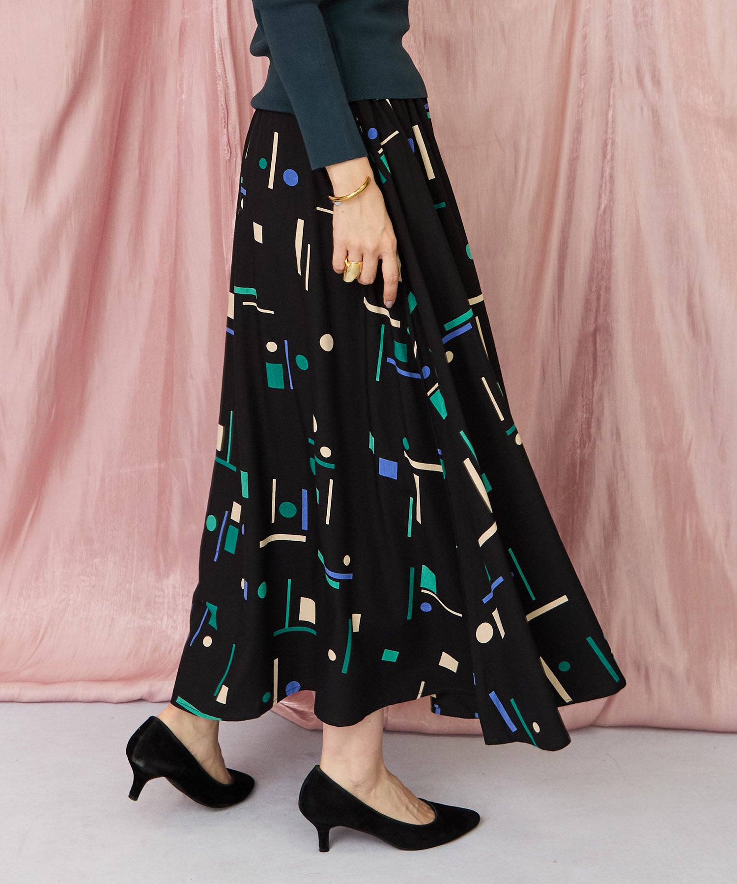 【INDESIGN】ミッドナイトジオメトリーフレアスカート