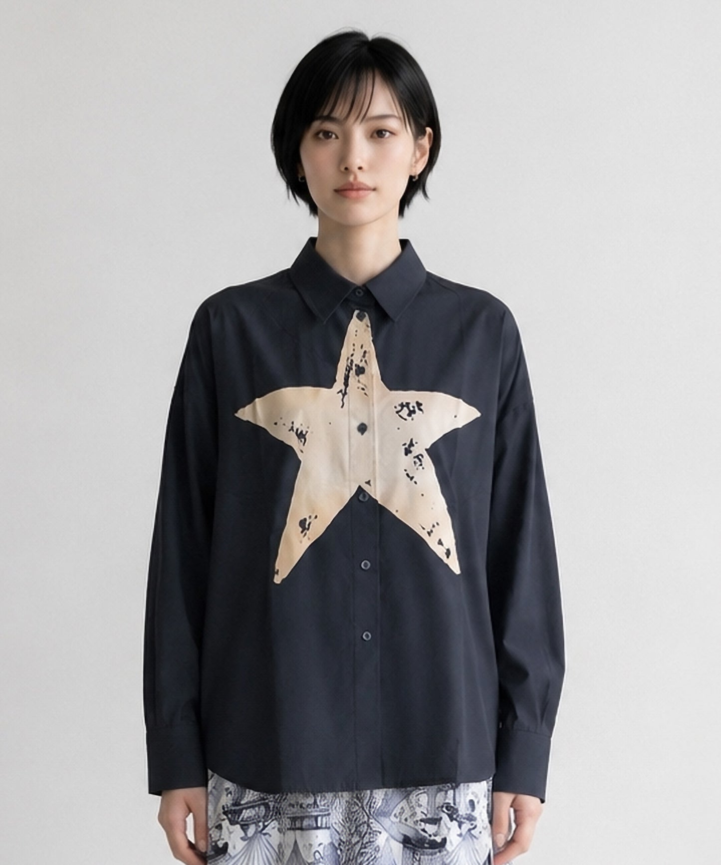 【NUMPH】ビッグスタープリントシャツ