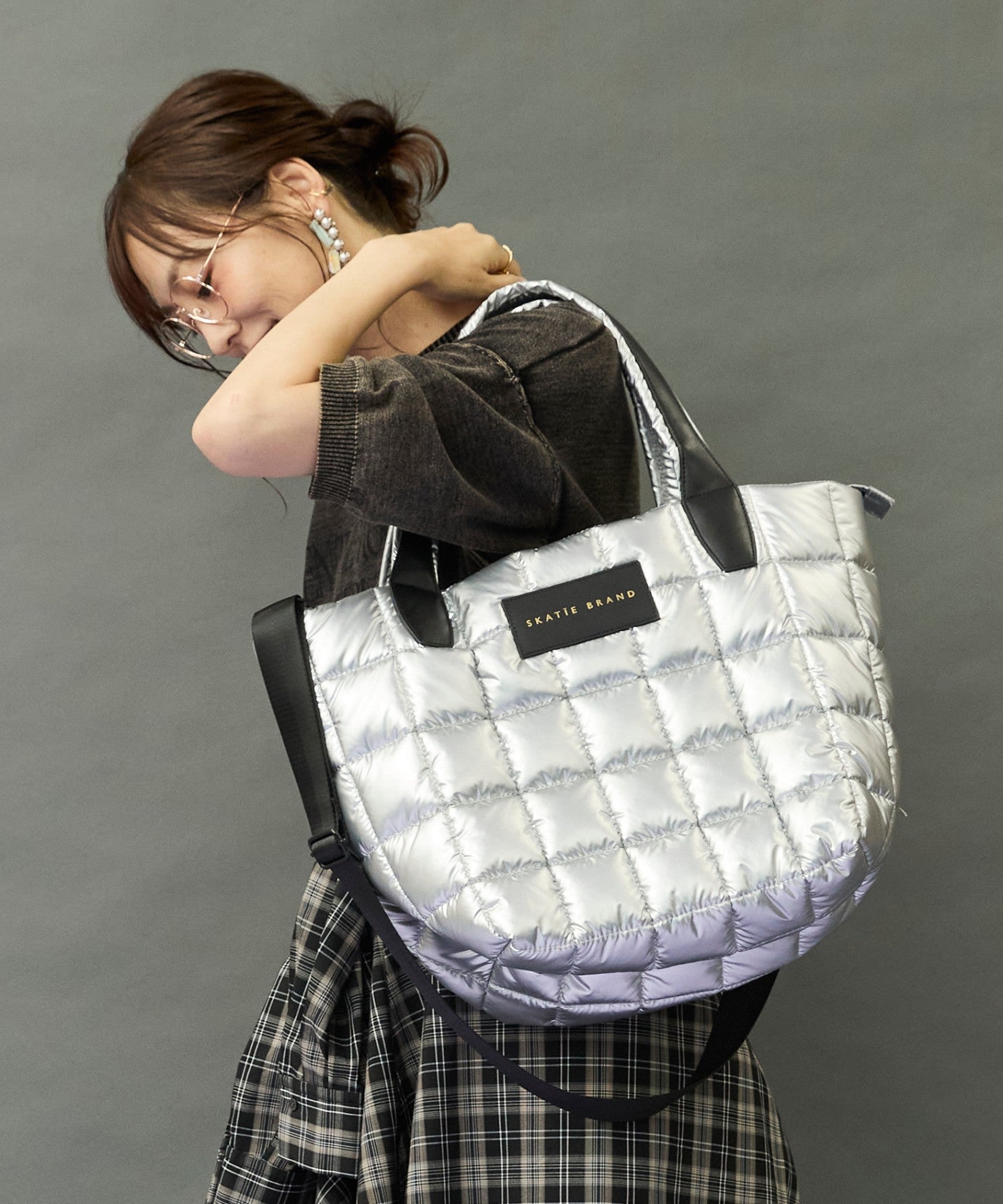 【SKATIE】メタリックパテッドトートBAG