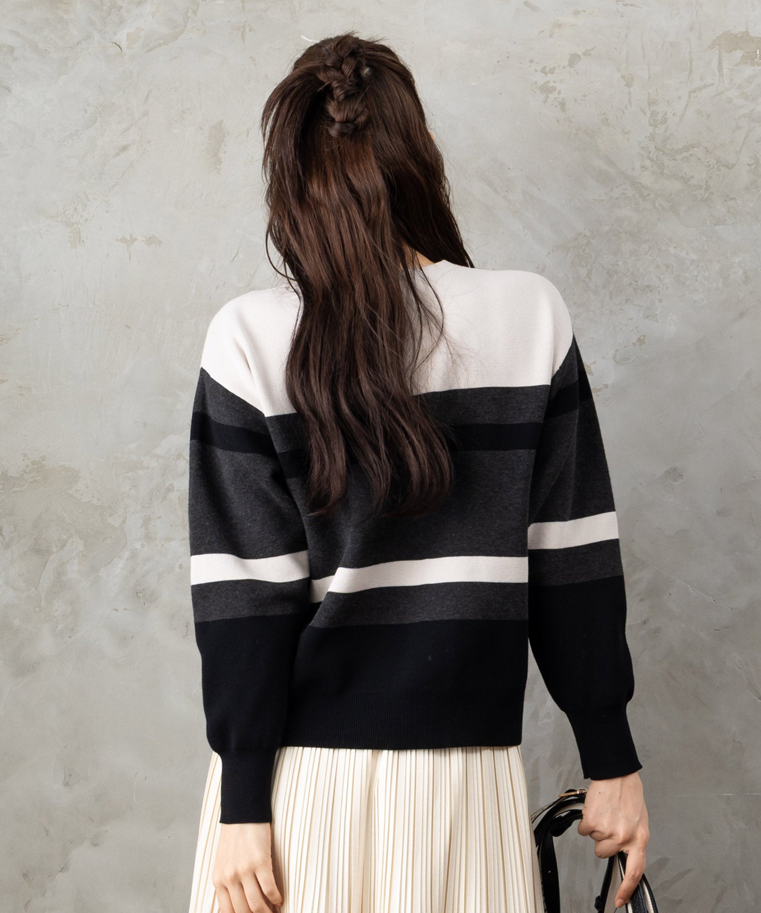 【JETSET SOLO PLUS】マシュマロタッチミラノVネックニット