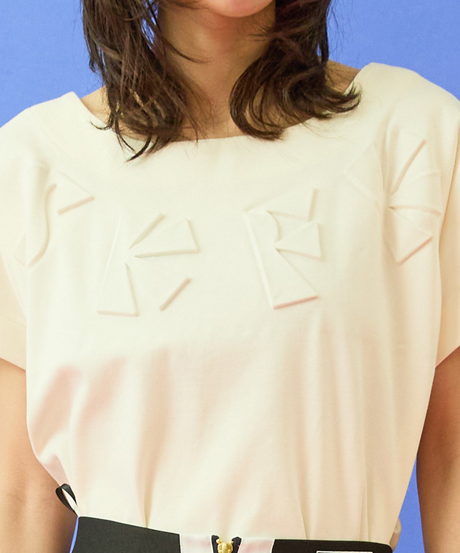 【SKFK】エンボスロゴTシャツ