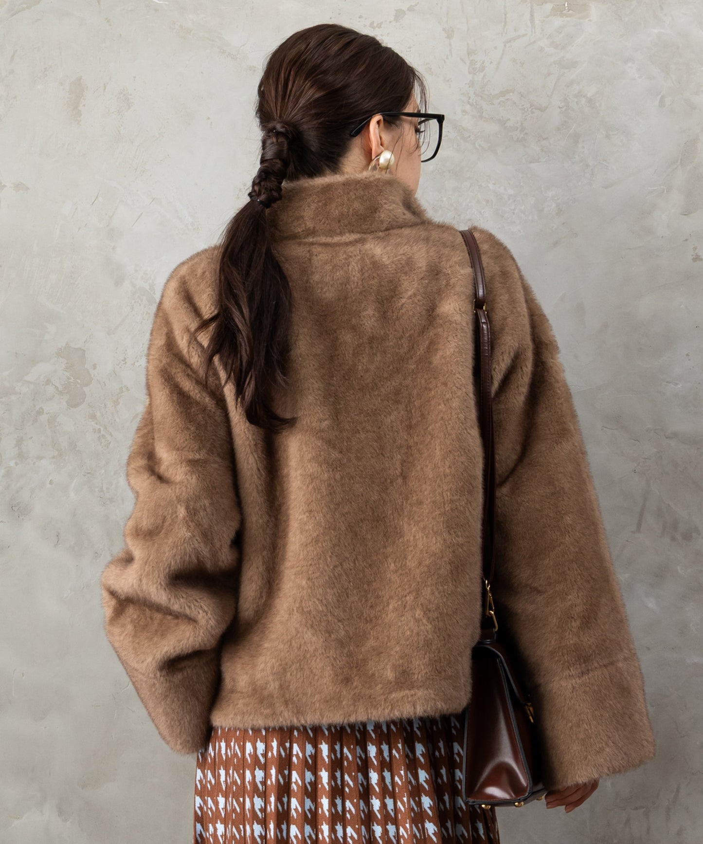 73-5575【DERHY】アルパカライクファースタンドカラーショートコート