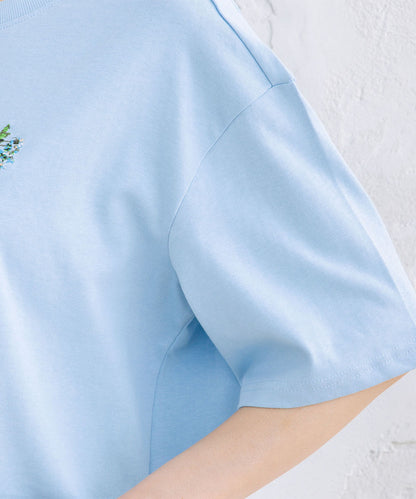 NUMPH オーガニックコットンフラワーエンブロイダリーTシャツ