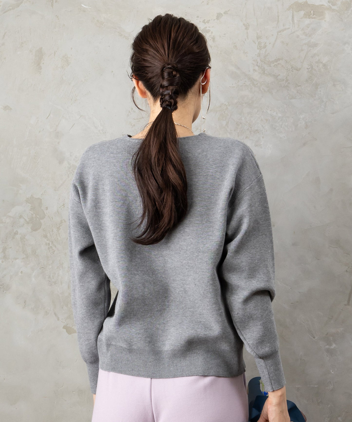 【JETSET SOLO PLUS】マシュマロタッチミラノVネックニット