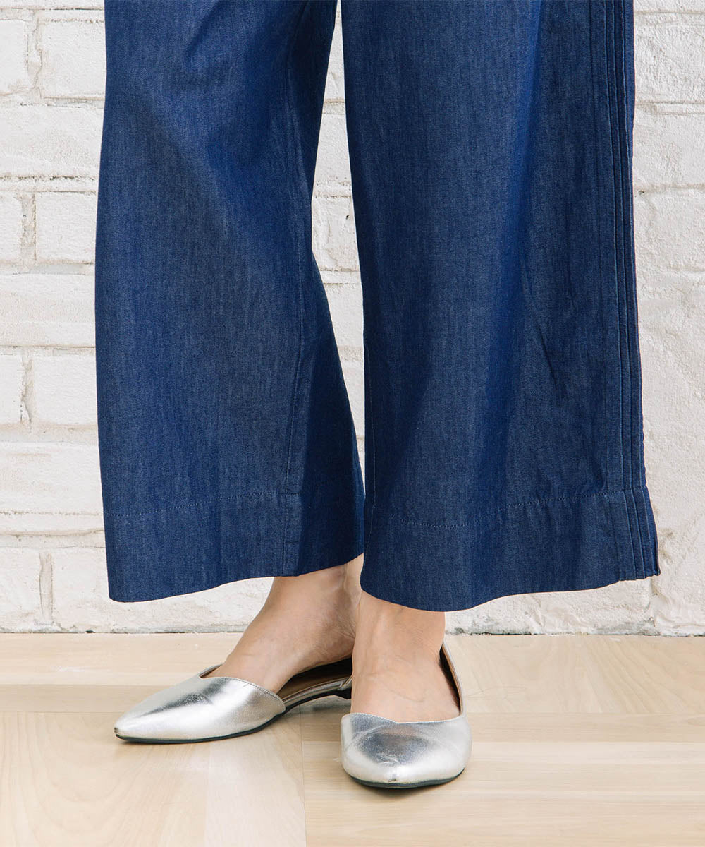 INDESIGN ピンタックラインデニムパンツ