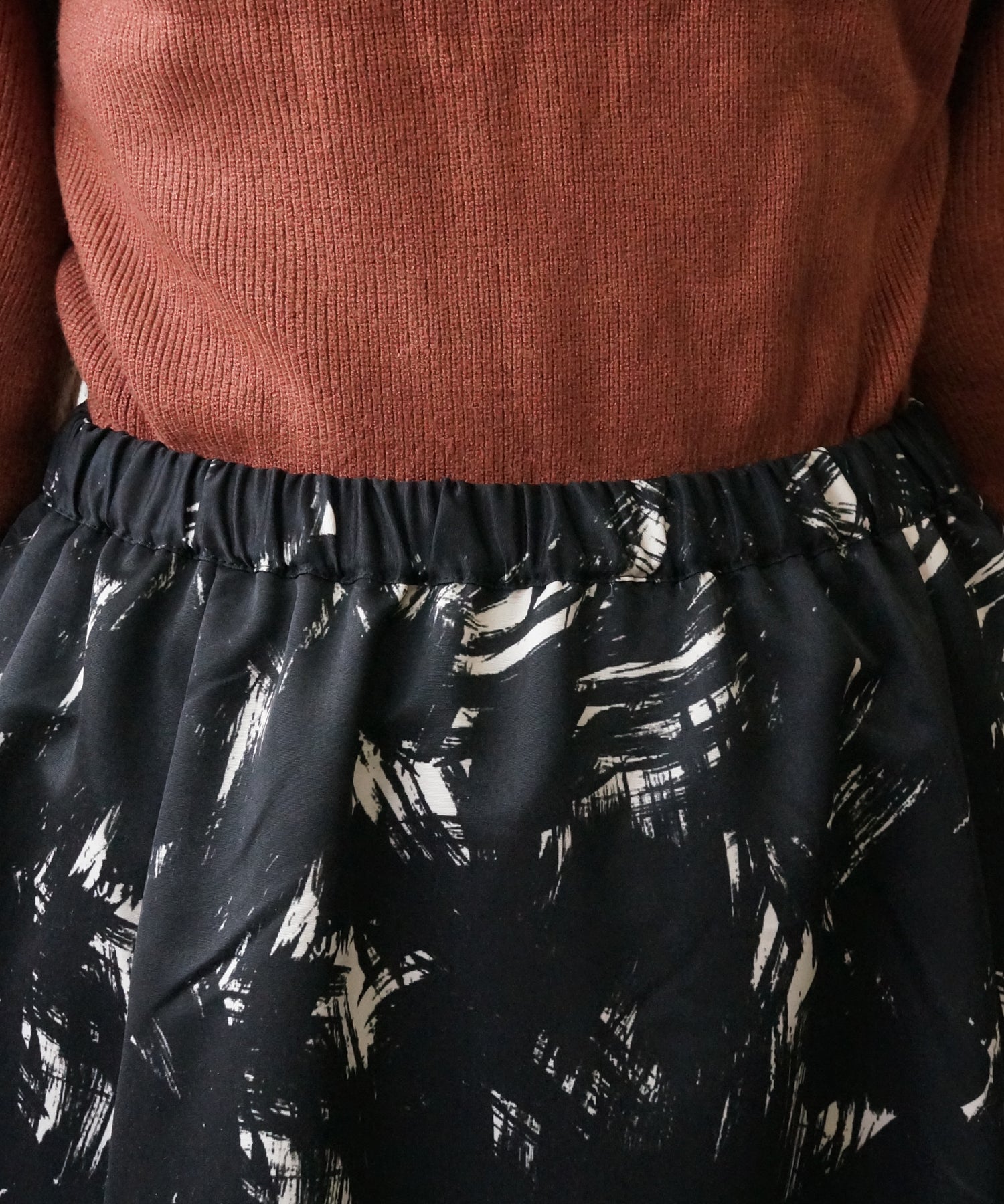【FONT LAB】かすれプリント サテンスカート